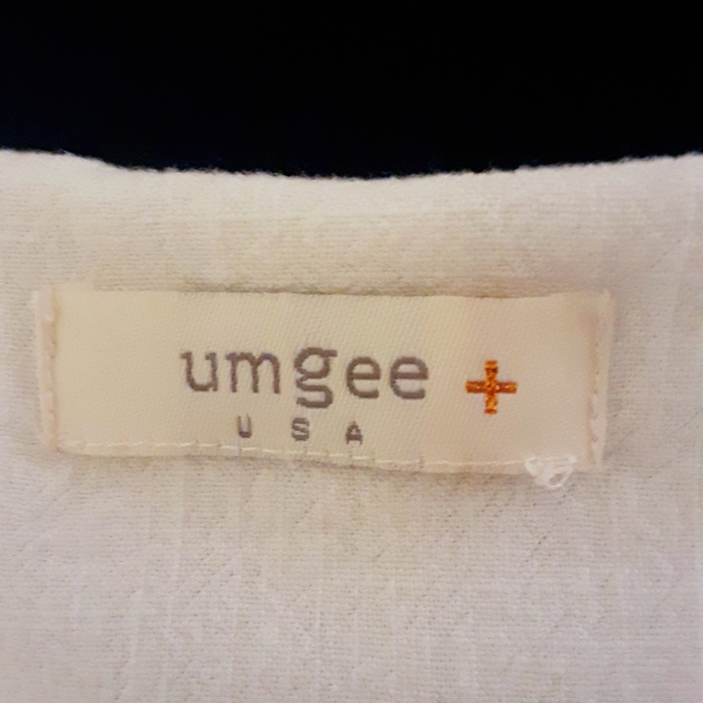 Cold Shoulder Linen Umgee Ruffle Sleeves Top - Picture 9 of 9